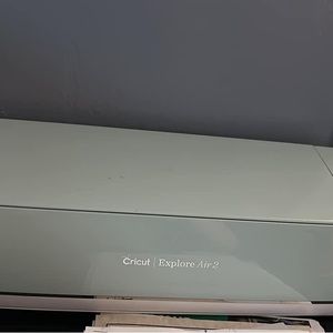 Cricut Machine and some unopened vinyls